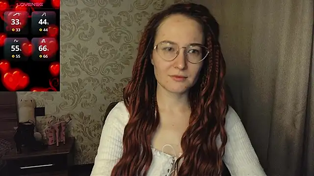 Snapshot of AgnesGraham chatting on October 2025 03:53:01 PM AgnesGraham online show from October 2025 03:53:01 PM