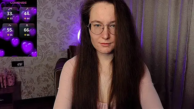 Snapshot of AgnesGraham chatting on March 2026 08:37:02 PM AgnesGraham online show from March 2026 08:37:02 PM