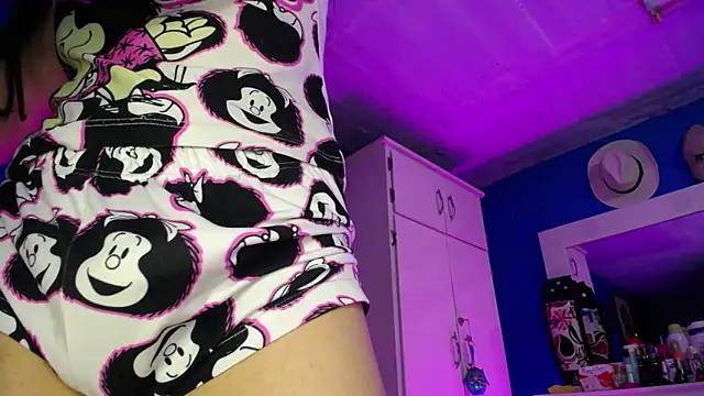 Lunahoney1 online show from October 2025 07:14:01 PM