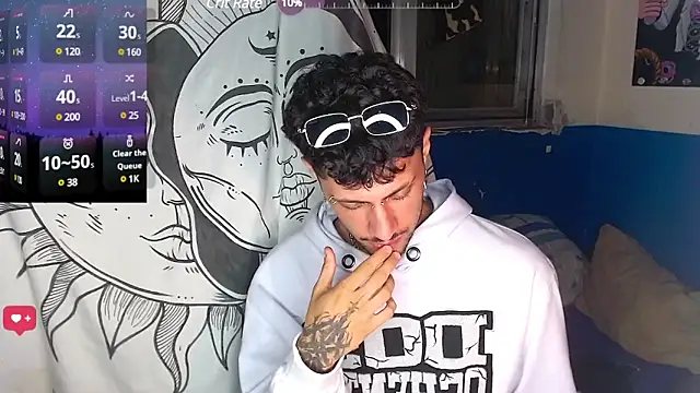 Snapshot of Apolo_S chatting on December 2024 08:13:01 AM Apolo S online show from December 2024 08:13:01 AM