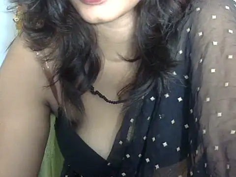 Snapshot of SEXY-MAHI- chatting on December 2024 12:57:02 AM SEXY-MAHI- online show from December 2024 12:57:02 AM