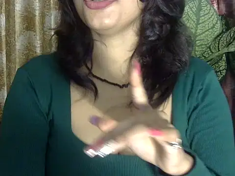 Snapshot of SEXY-MAHI- chatting on December 2024 02:11:01 PM SEXY-MAHI- online show from December 2024 02:11:01 PM