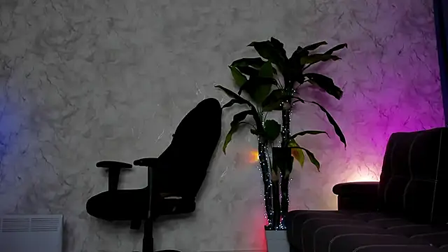 Snapshot of Emma7 chatting on October 2025 04:02:02 AM Emma7 online show from October 2025 04:02:02 AM