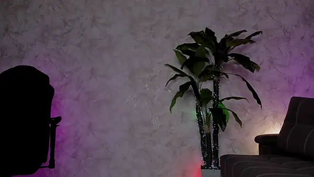 Emma7 online show from February 2026 01:56:02 AM