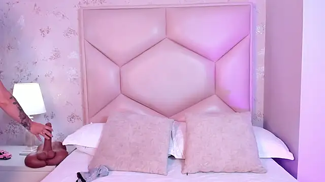 Snapshot of ambar_sullivan chatting on October 2025 11:41:02 AM ambar sullivan online show from October 2025 11:41:02 AM