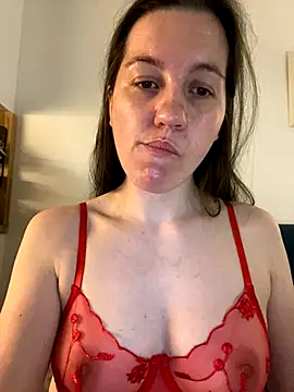 Snapshot of Nicole-Ray chatting on November 2025 08:30:01 PM Nicole-Ray online show from November 2025 08:30:01 PM