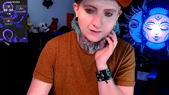 Marieblueeyes online show from March 2025 12:45:02 PM