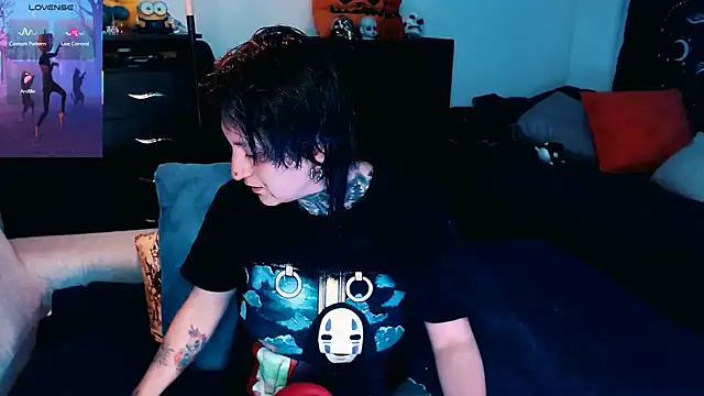 Marieblueeyes online show from October 2025 10:47:02 AM