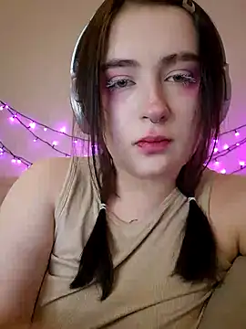 Yammy Yumi online show from January 2025 09:11:02 PM