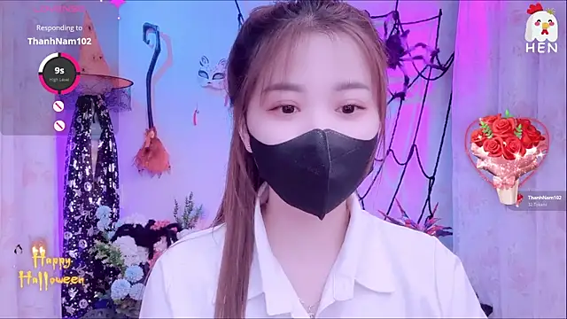 Snapshot of hen237 chatting on October 2025 10:33:02 PM hen237 online show from October 2025 10:33:02 PM