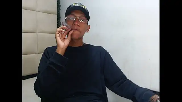 ManSant online show from February 2025 02:38:02 PM