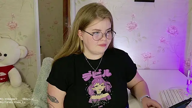 Snapshot of sinnamon_ chatting on October 2025 06:05:02 PM sinnamon  online show from October 2025 06:05:02 PM