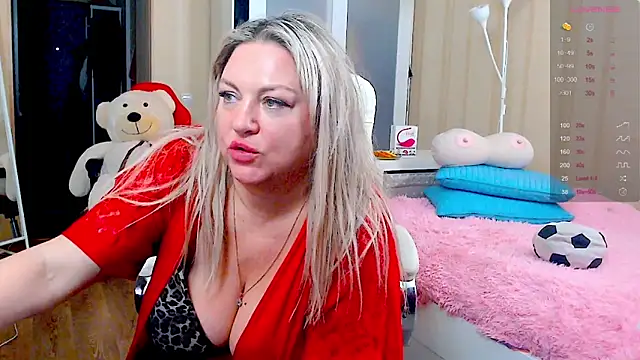 Snapshot of PamHardFuck chatting on February 2025 07:36:01 PM PamHardFuck online show from February 2025 07:36:01 PM