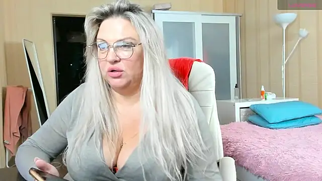 Snapshot of PamHardFuck chatting on March 2026 07:11:01 PM PamHardFuck online show from March 2026 07:11:01 PM