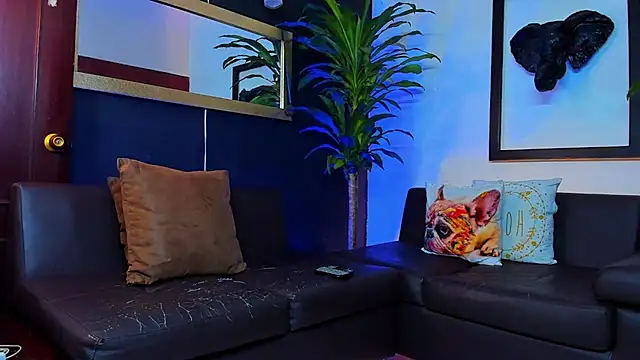 Snapshot of Markboyl chatting on February 2025 01:11:02 PM Markboyl online show from February 2025 01:11:02 PM