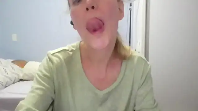 Annylove1 online show from March 2026 12:30:02 AM