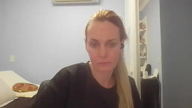 Annylove1 online show from July 2026 12:25:02 AM