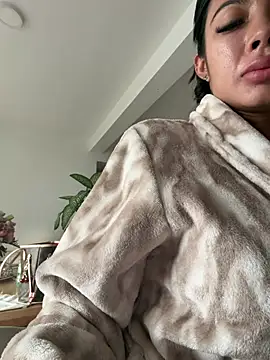 Snapshot of KalaBeckett_ chatting on April 2026 11:33:02 AM KalaBeckett online show from April 2026 11:33:02 AM