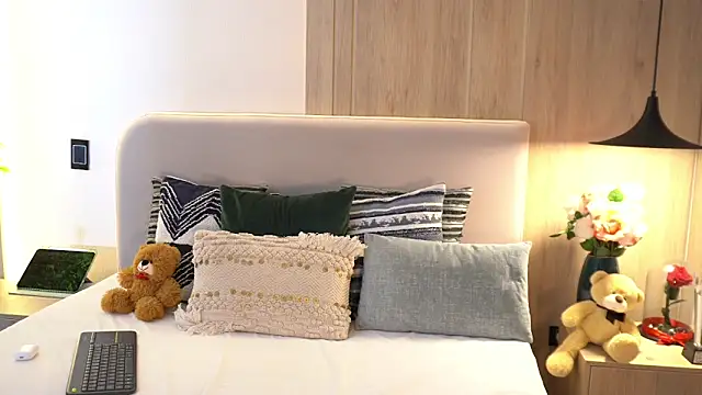 Snapshot of KalaBeckett_ chatting on April 2026 07:58:02 PM KalaBeckett online show from April 2026 07:58:02 PM