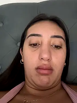 Snapshot of Hannahoff chatting on October 2025 06:19:02 PM Hannahoff online show from October 2025 06:19:02 PM