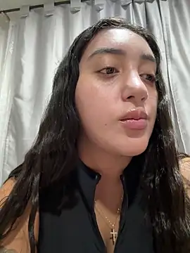 Snapshot of Hannahoff chatting on March 2026 04:42:02 AM Hannahoff online show from March 2026 04:42:02 AM