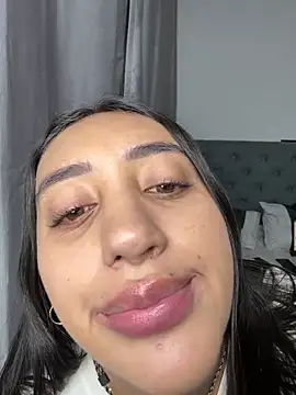 Snapshot of Hannahoff chatting on March 2026 03:11:02 AM Hannahoff online show from March 2026 03:11:02 AM