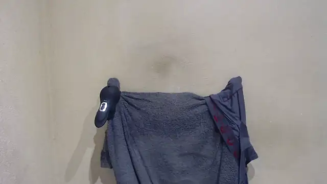 Snapshot of AlexNudo chatting on April 2026 01:44:01 PM AlexNudo online show from April 2026 01:44:01 PM