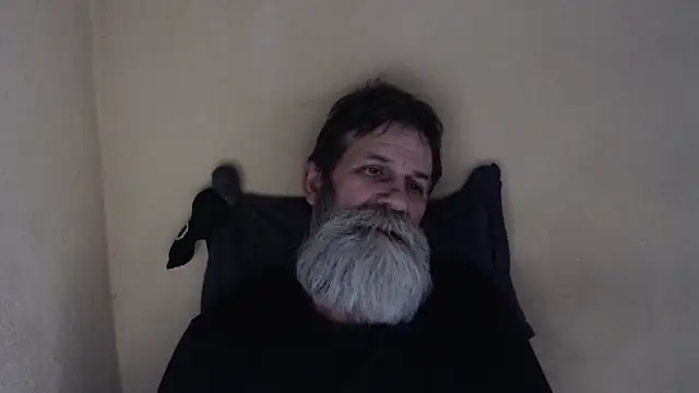 Snapshot of AlexNudo chatting on April 2026 02:00:01 PM AlexNudo online show from April 2026 02:00:01 PM