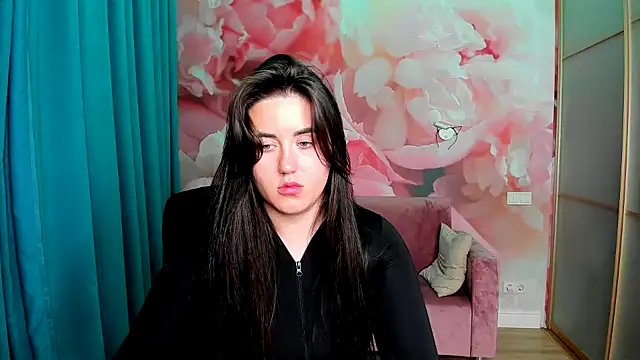 Roxie Bradley online show from December 2024 05:07:02 AM