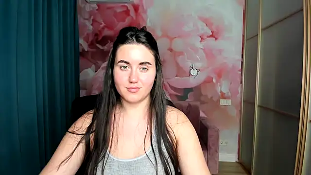 Roxie Bradley online show from December 2024 07:46:02 PM