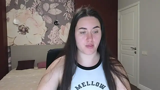 Roxie Bradley online show from December 2024 07:03:02 AM