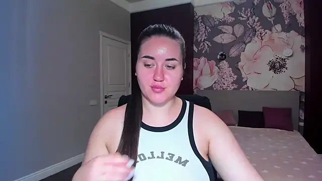 Roxie Bradley online show from September 2025 05:53:02 AM