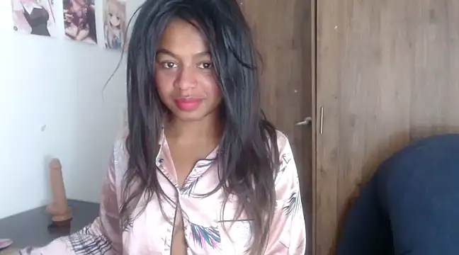 Snapshot of charlott7 chatting on December 2024 12:06:01 PM charlott7 online show from December 2024 12:06:01 PM