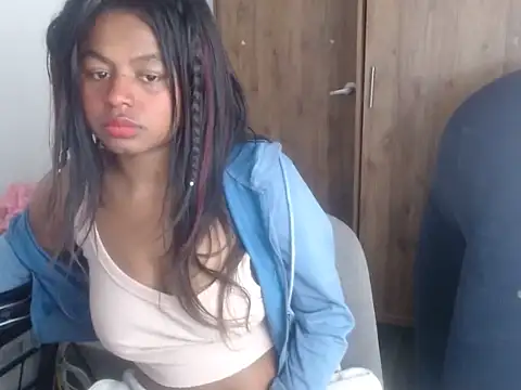 Snapshot of charlott7 chatting on December 2024 12:30:02 AM charlott7 online show from December 2024 12:30:02 AM