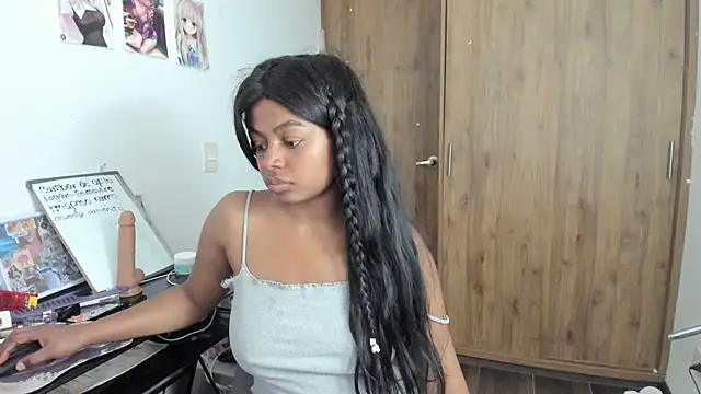 Snapshot of charlott7 chatting on February 2025 07:05:02 PM charlott7 online show from February 2025 07:05:02 PM