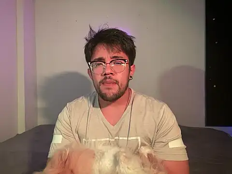 Im sophiie online show from February 2025 05:41:02 AM