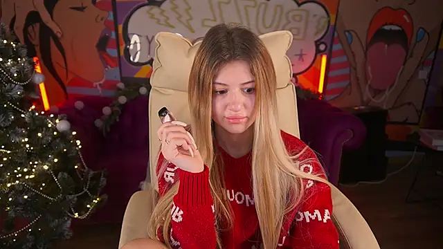 Snapshot of Lili_Danger chatting on December 2024 03:59:02 AM Lili Danger online show from December 2024 03:59:02 AM