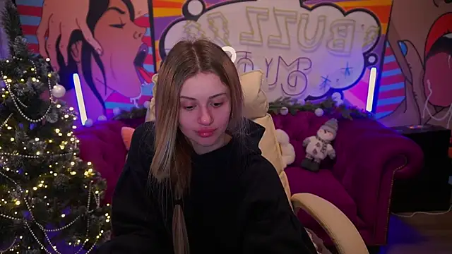 Snapshot of Lili_Danger chatting on December 2024 01:49:01 PM Lili Danger online show from December 2024 01:49:01 PM