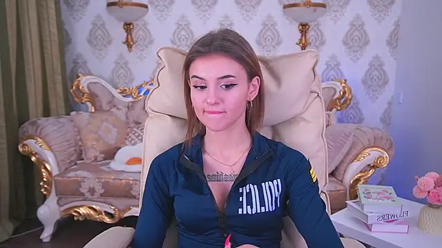 Snapshot of Lili_Danger chatting on February 2025 12:29:02 AM Lili Danger online show from February 2025 12:29:02 AM
