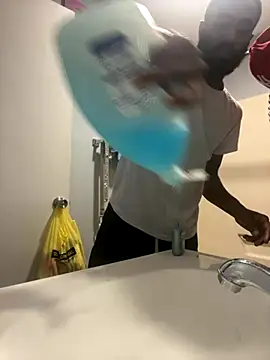 Snapshot of SlxmXBlxck chatting on November 2025 03:17:02 PM SlxmXBlxck online show from November 2025 03:17:02 PM