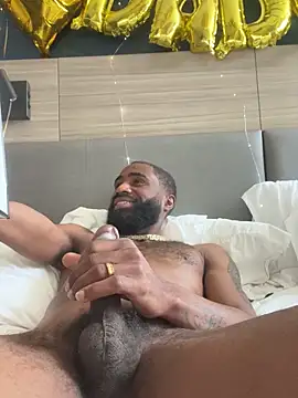 Snapshot of SlxmXBlxck chatting on February 2026 01:40:01 PM SlxmXBlxck online show from February 2026 01:40:01 PM