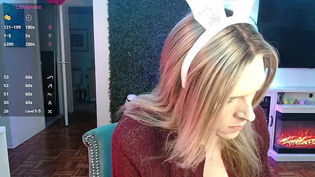 Snapshot of Vixen_Lockheart chatting on April 2026 12:02:01 PM Vixen Lockheart online show from April 2026 12:02:01 PM