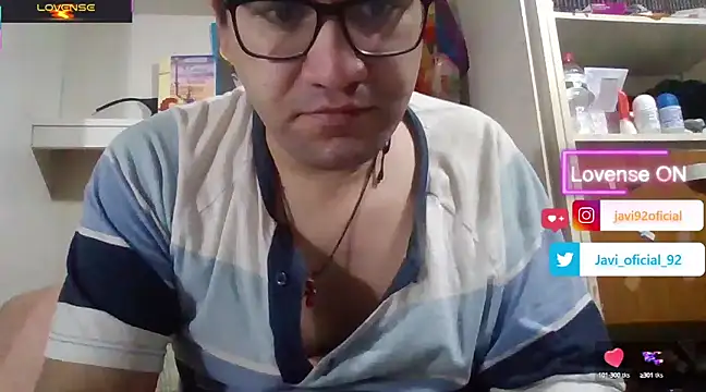 Snapshot of Javi_92 chatting on February 2025 09:25:02 PM Javi 92 online show from February 2025 09:25:02 PM