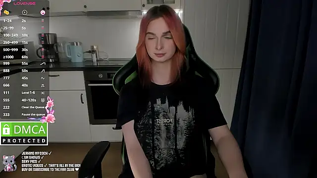 Lee Loo online show from December 2024 02:17:01 PM