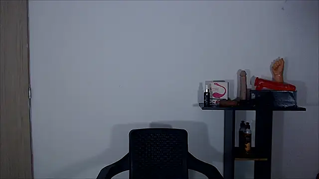 Snapshot of sofiaxdollxxx chatting on February 2025 04:07:02 AM sofiaxdollxxx online show from February 2025 04:07:02 AM