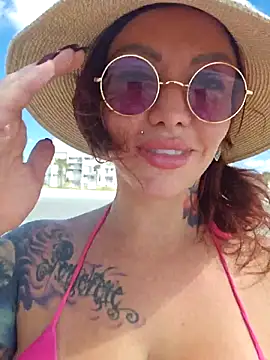 CharletteWebb online show from October 2025 04:59:02 PM