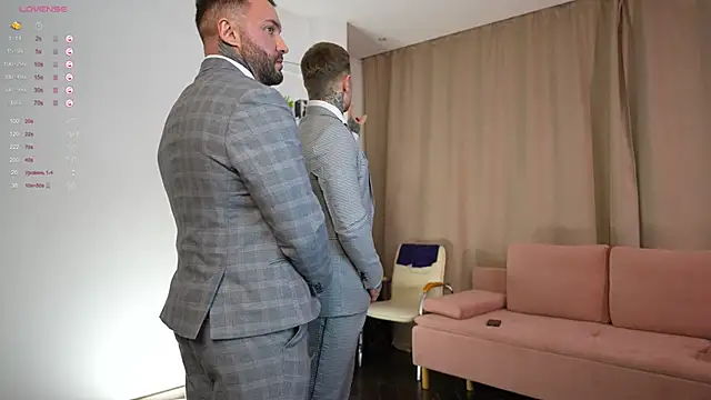 Demianblake online show from November 2025 06:42:02 PM