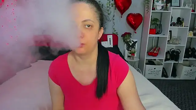 Snapshot of DarlingMilf chatting on April 2026 06:04:02 PM DarlingMilf online show from April 2026 06:04:02 PM