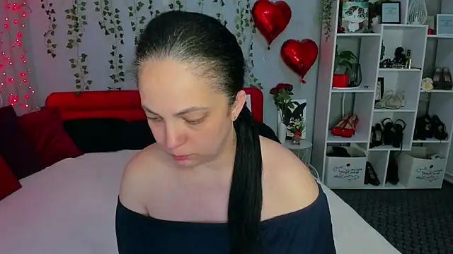 Snapshot of DarlingMilf chatting on April 2026 06:55:02 PM DarlingMilf online show from April 2026 06:55:02 PM