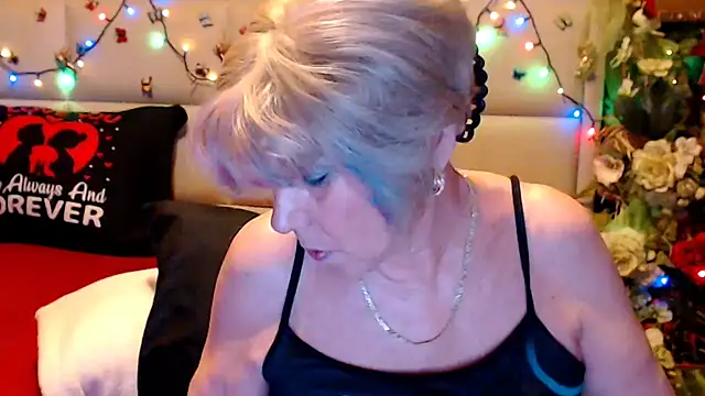 HappyWomanOn online show from March 2026 09:28:01 AM